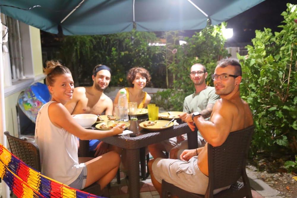 Dee Guesthouse White Sands Lapu-Lapu City Exterior foto